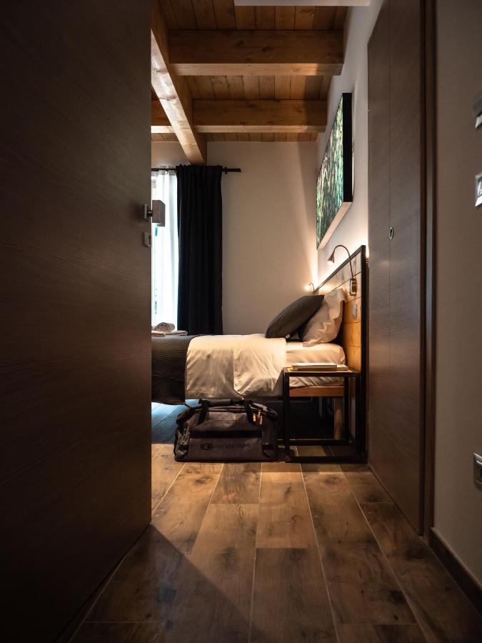 Sleep 'N' Ride Massa Marittima Hotel Bagian luar foto