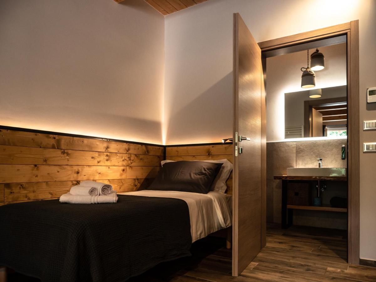 Sleep 'N' Ride Massa Marittima Hotel Bagian luar foto